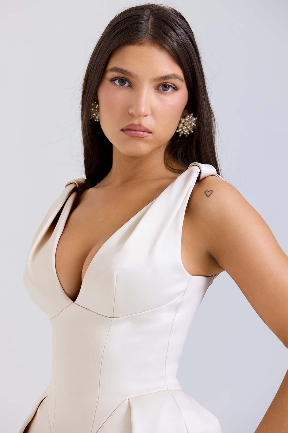 Paloma  Vintage Cream Satin Pleated Midi Dress — image 5