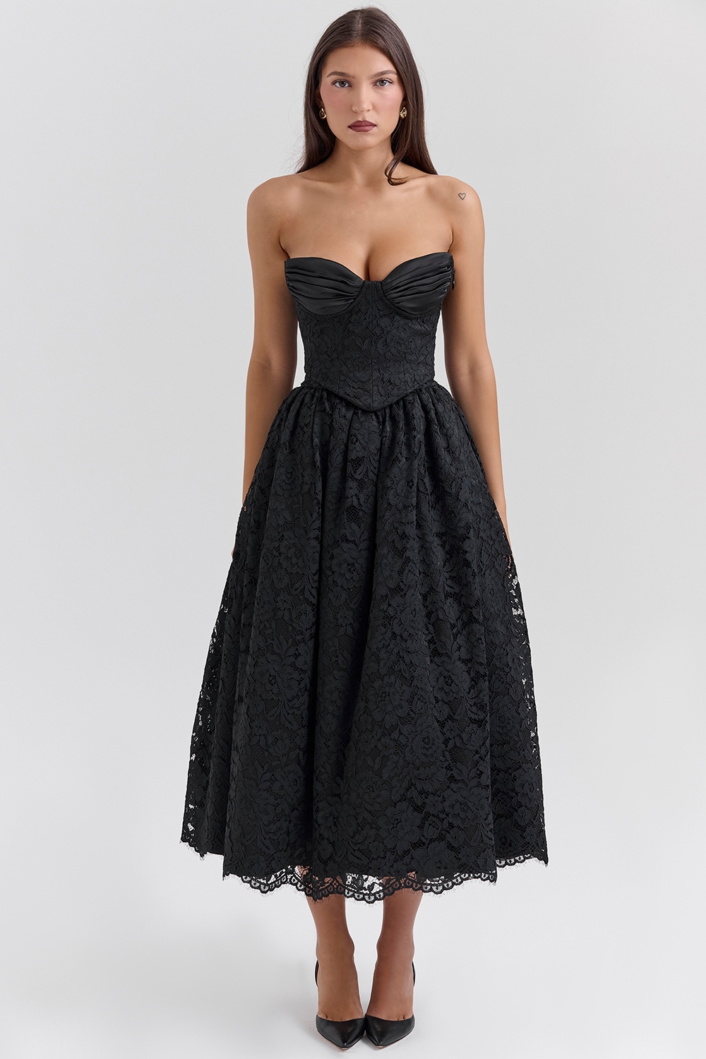 Duchess  Black Lace Corset, Skirt and Bolero — image 6