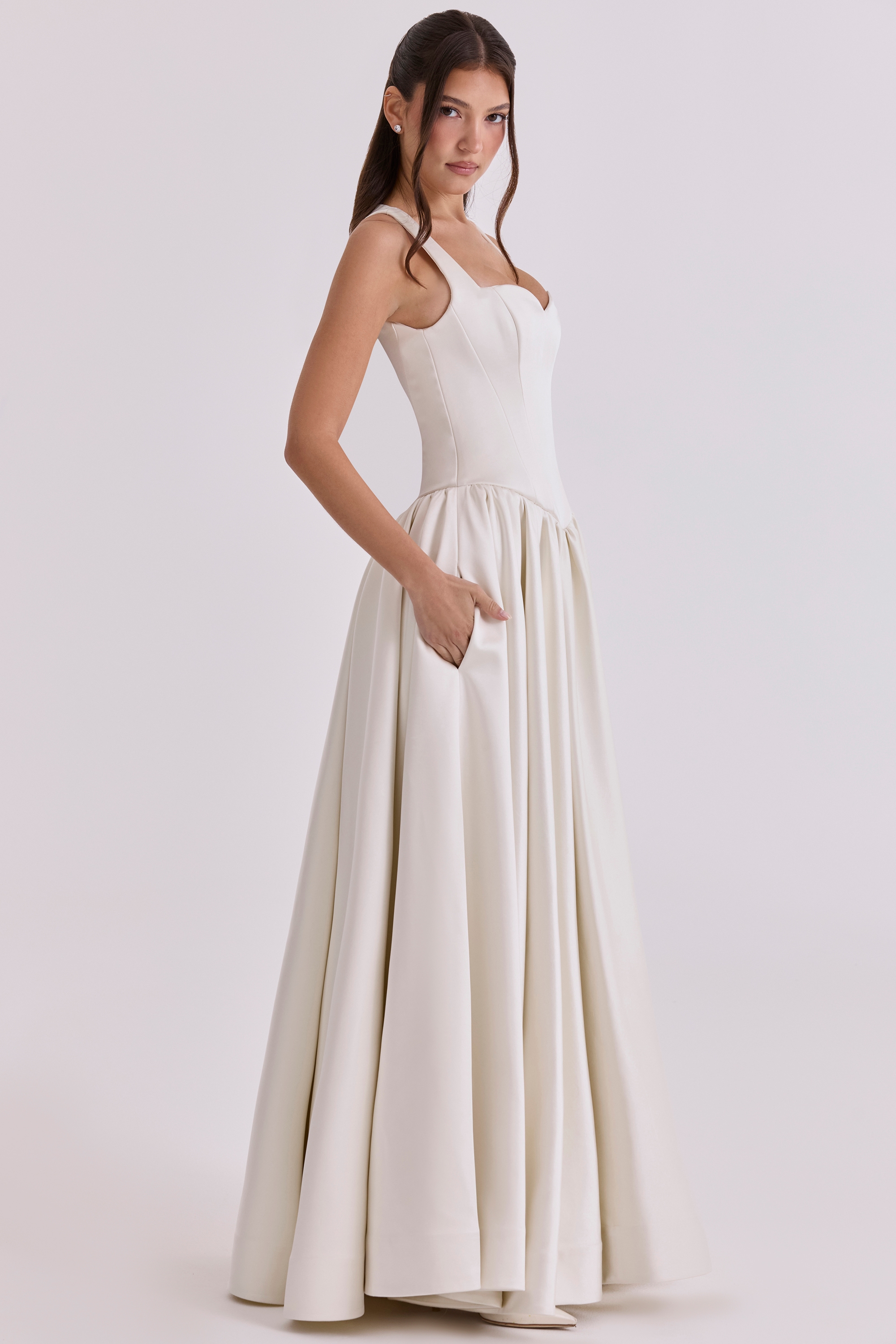 Giorgina  Ivory Sweetheart Neckline Bridal Gown — image 8